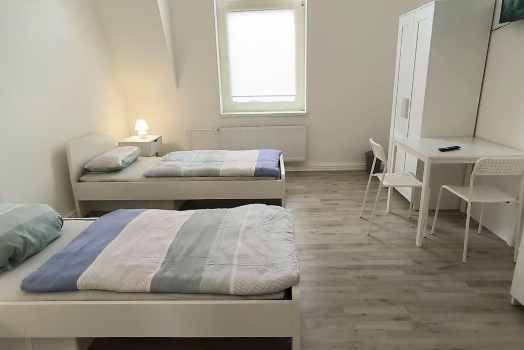 Ferienwohnung Fuer Bis Zu 6 Personen Zu Vermieten! Oberhausen  Exterior foto